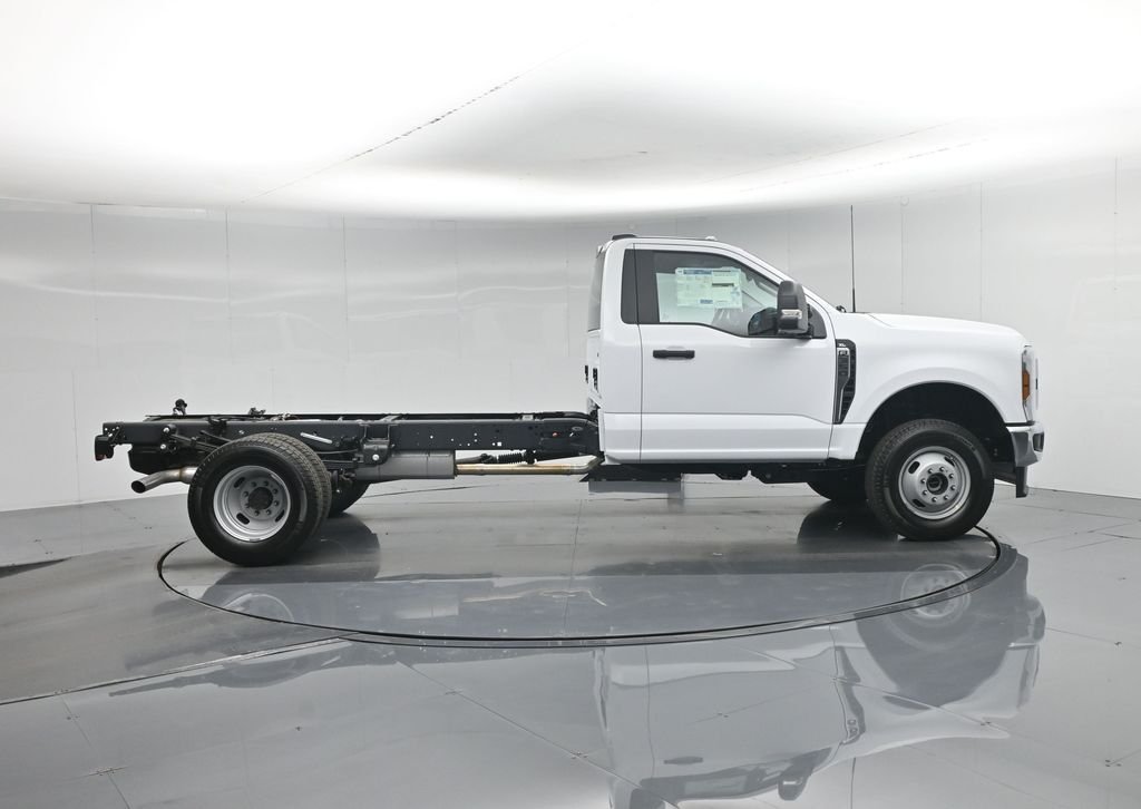 New 2026 Oxford White Ford XL image 20