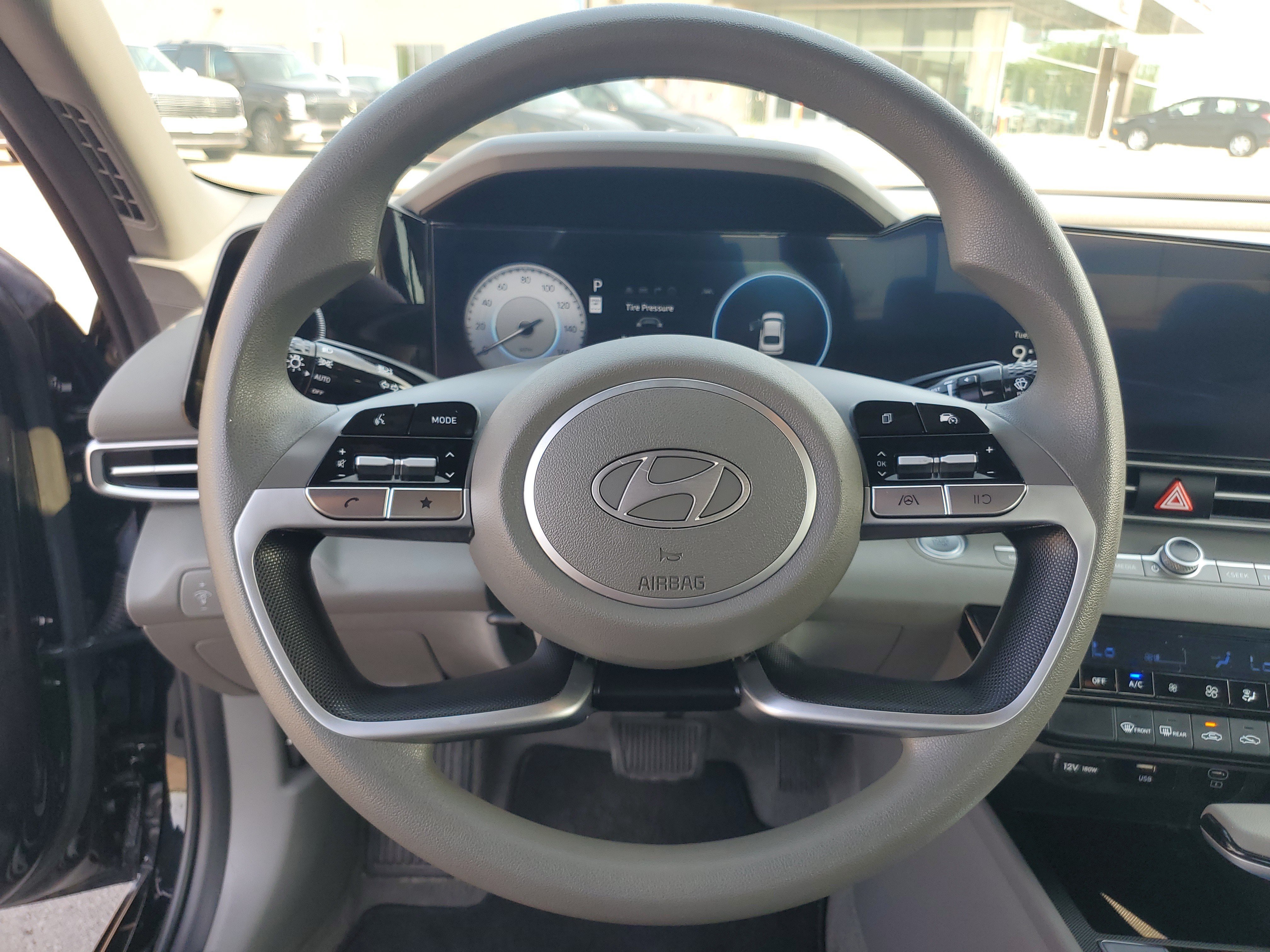 Used 2024 Abyss Black Hyundai SEL image 20