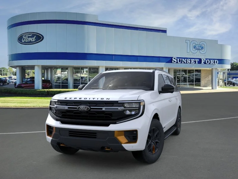 New 2026 Star White Metallic Tri-Coat Ford Tremor image 2