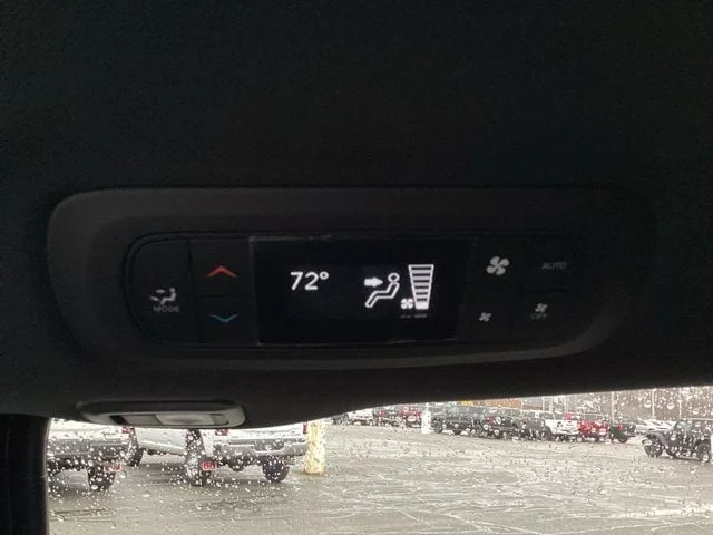 New 2026 Diamond Black Crystal Pearlcoat Chrysler LIMITED AWD image 17