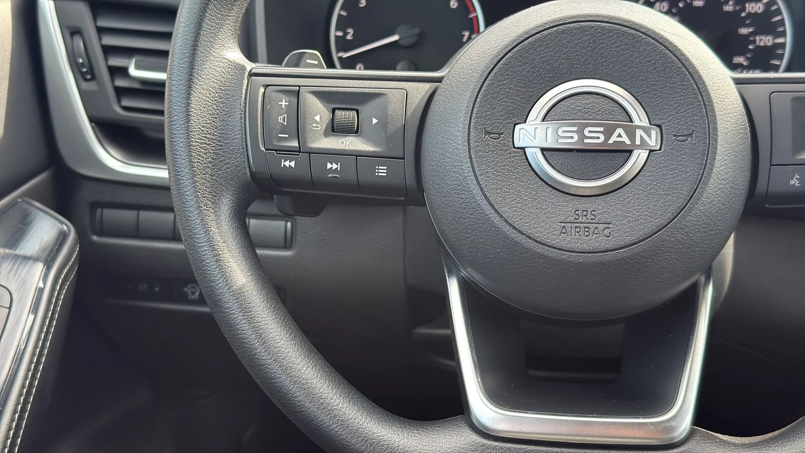 Used 2024 Blue Nissan SV image 16