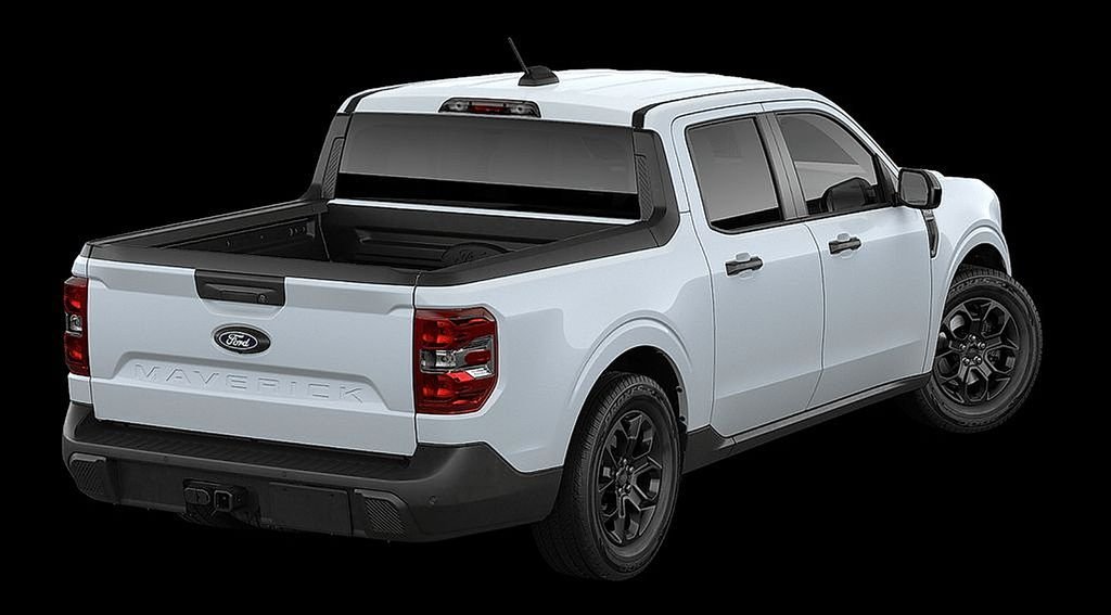 New 2026 Space White Metallic Ford XLT image 3