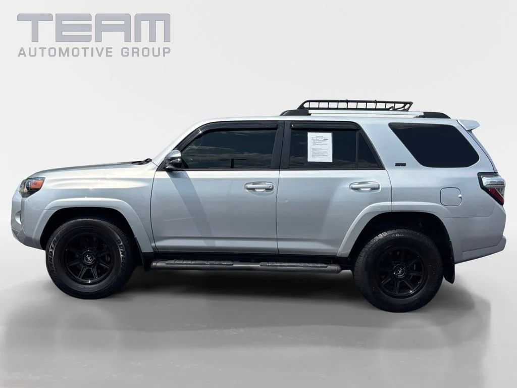 Used 2022 Silver Toyota SR5 Premium image 4