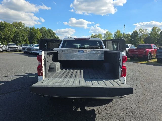 Used 2022 White Chevrolet WT image 13