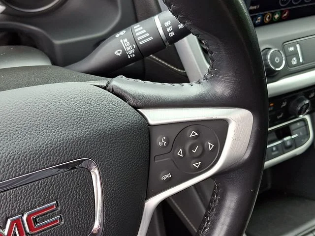 Used 2020 Gray GMC SLE image 21