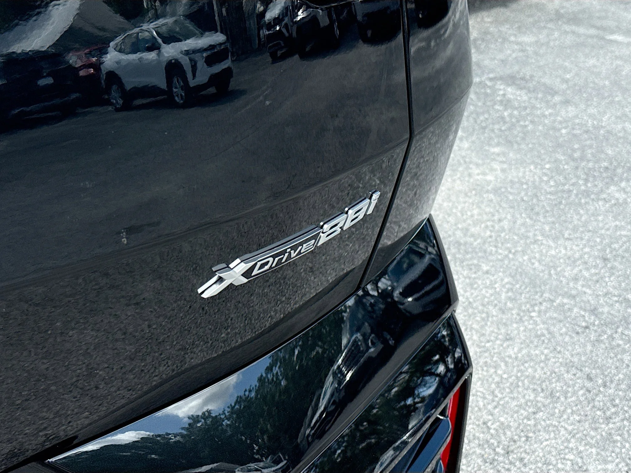 New 2026 Black Sapphire Metallic BMW xDrive28i image 11