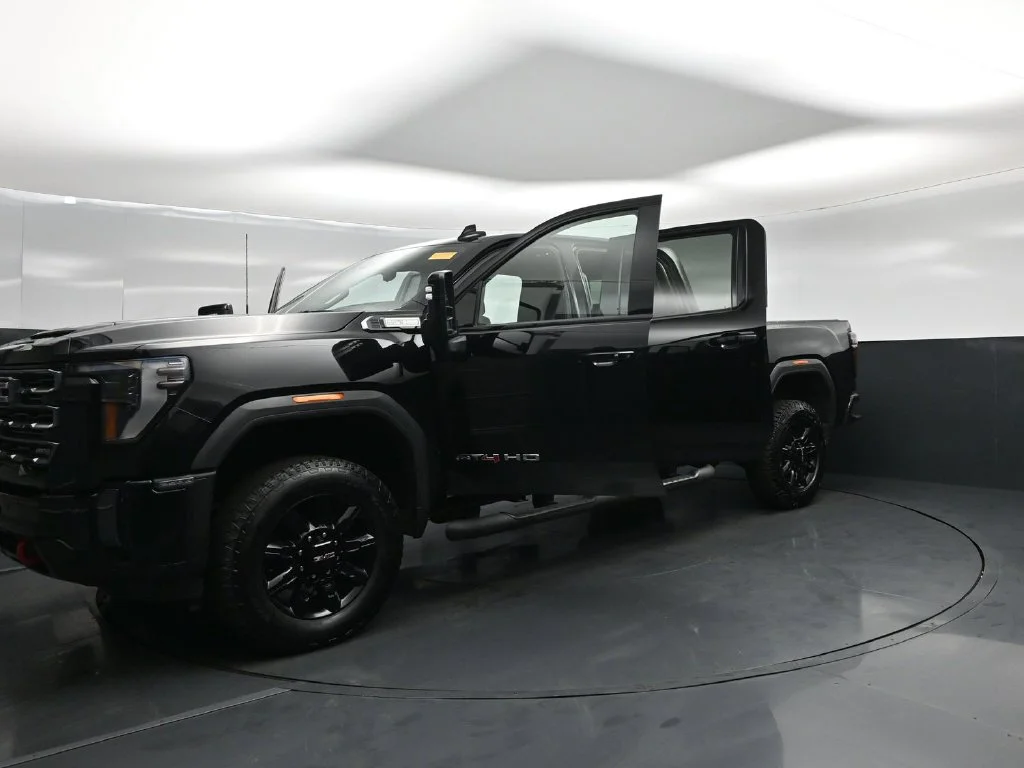 Used 2024 Black GMC AT4 image 24