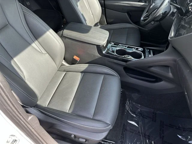 Used 2023 White Buick Essence image 27