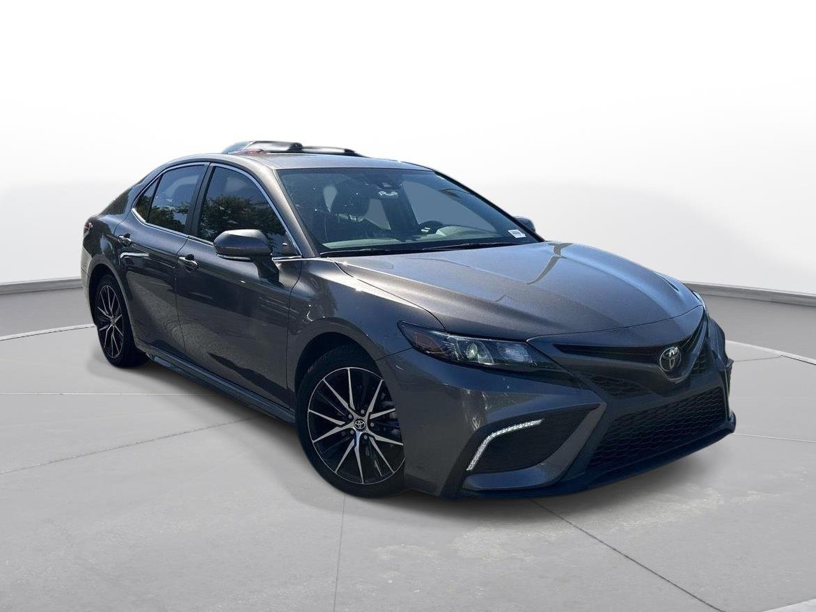 Used 2022 Predawn Gray Mica Toyota SE image 4