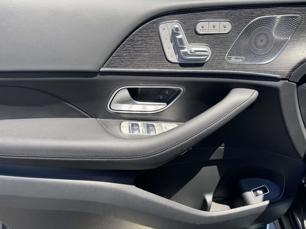 New 2026 Selenite Gray Metallic Mercedes-Benz GLE 450 image 17