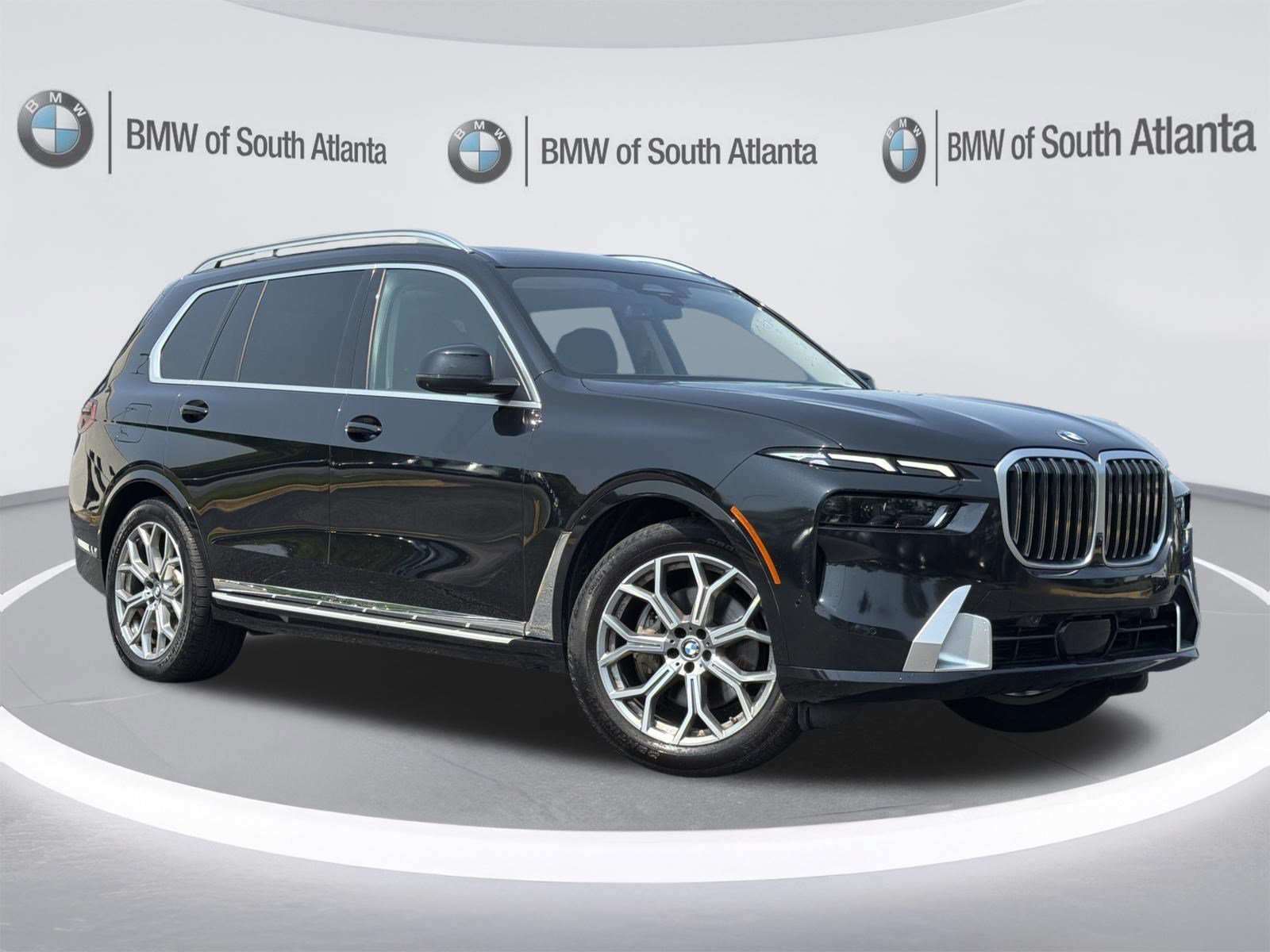 Used 2025 Black Sapphire Metallic BMW xDrive40i image 2