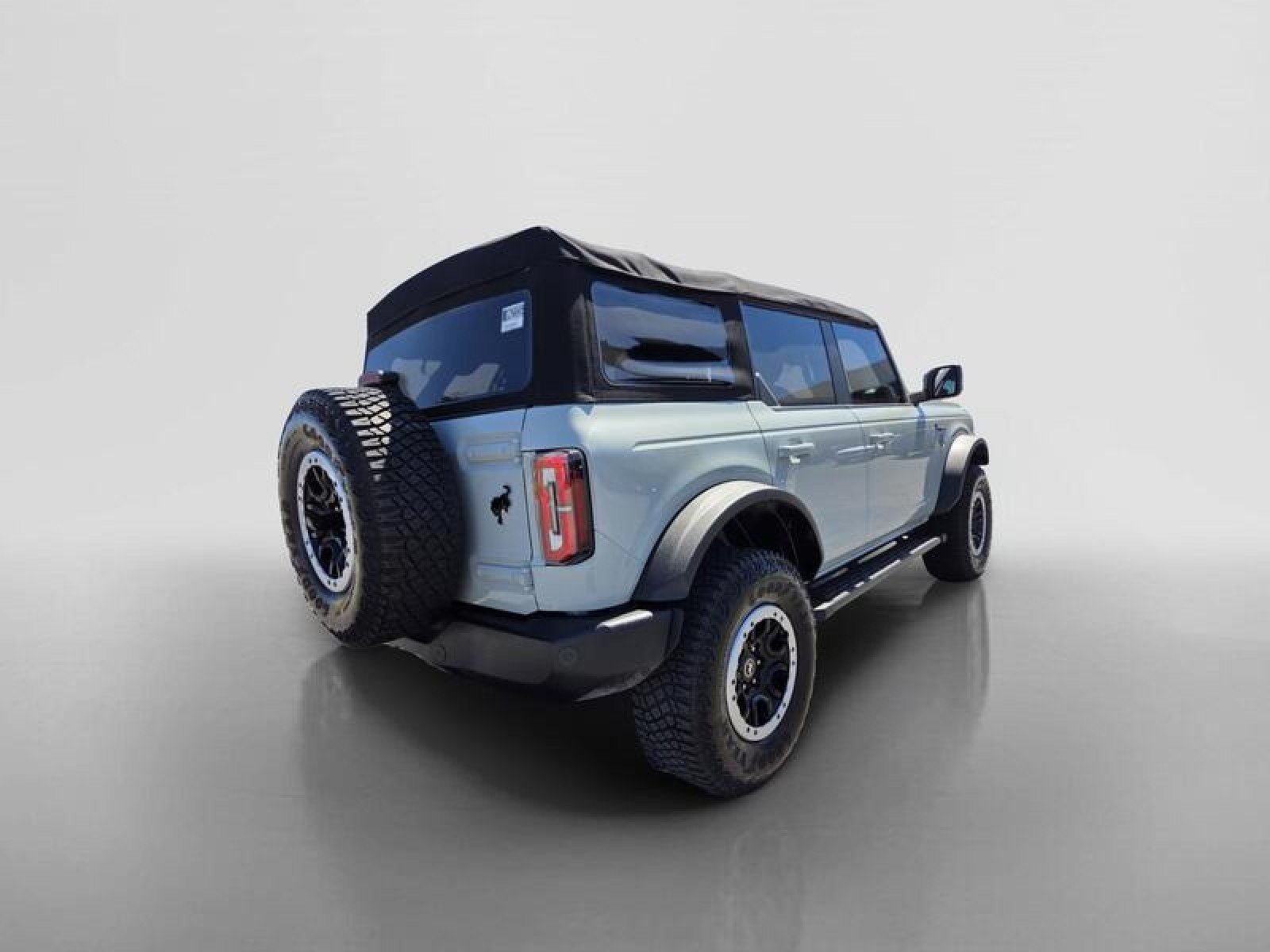 Used 2022 Cactus Gray Ford OUTER BANKS image 5