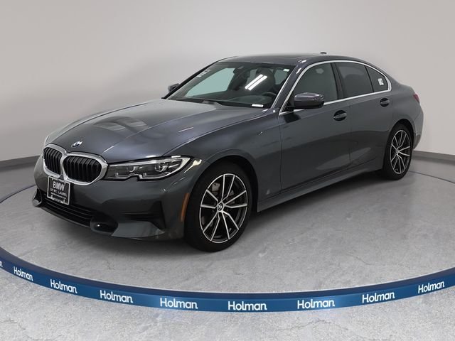 Used 2022 Mineral Grey Metallic BMW 330i xDrive image 1