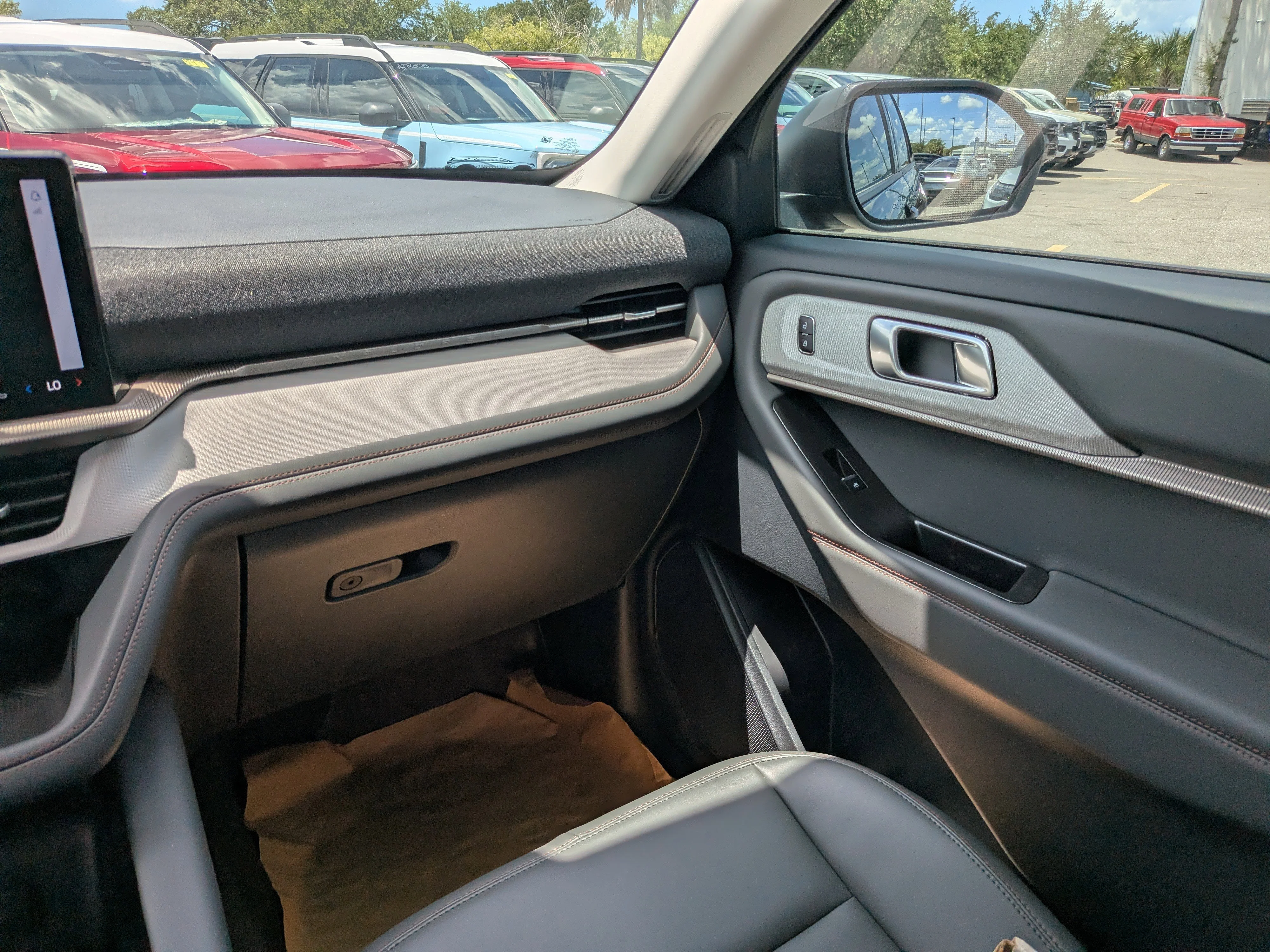 New 2026 Agate Black Metallic Ford Active image 14