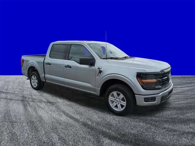New 2026 Iconic Silver Metallic Ford XLT image 2