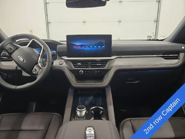 New 2027 Star White Metallic Tri-Coat Ford Platinum™ image 16