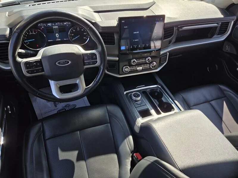 Used 2022 Oxford White Ford XLT image 12