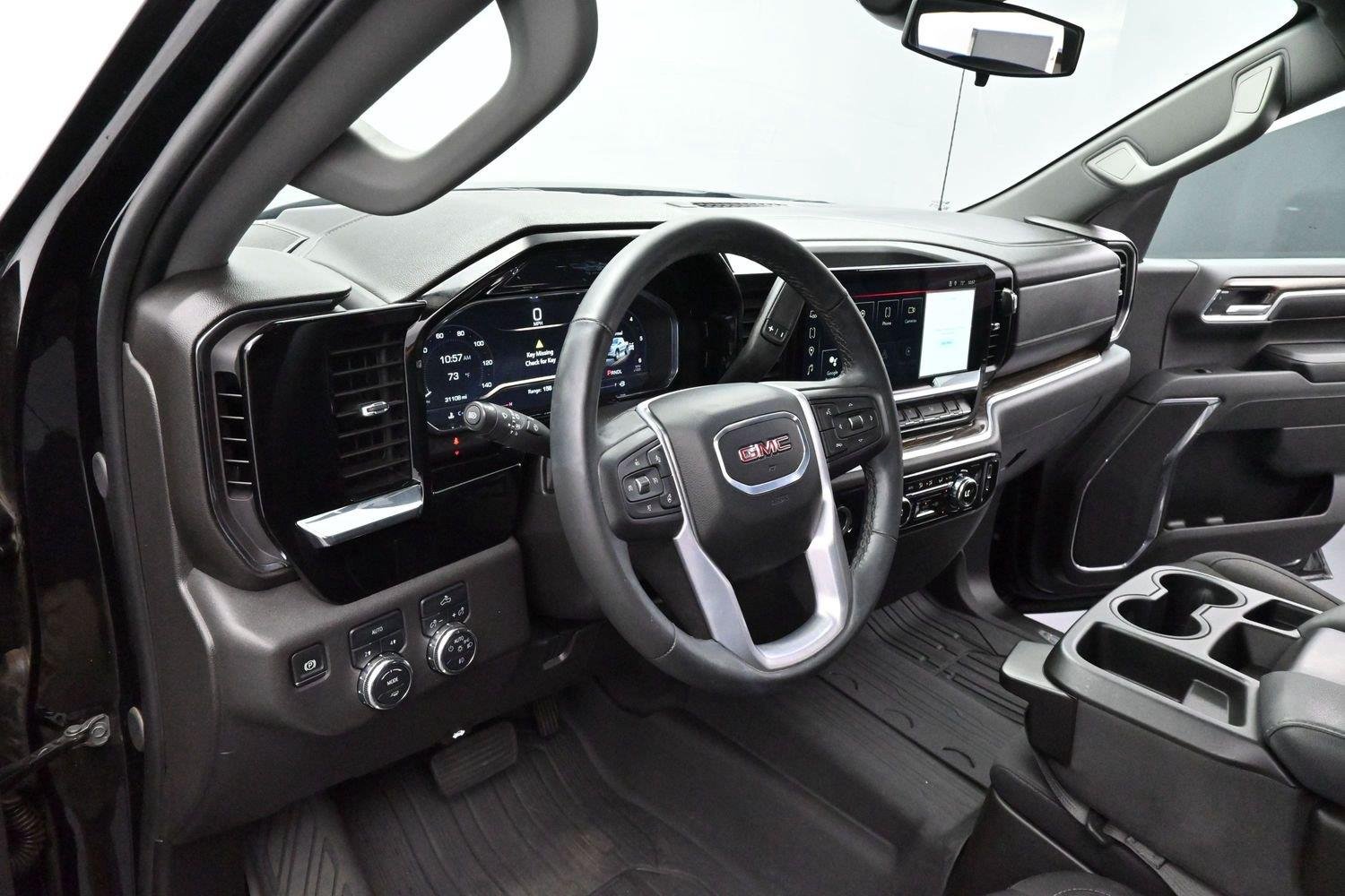 Used 2024 Onyx Black GMC Elevation image 13