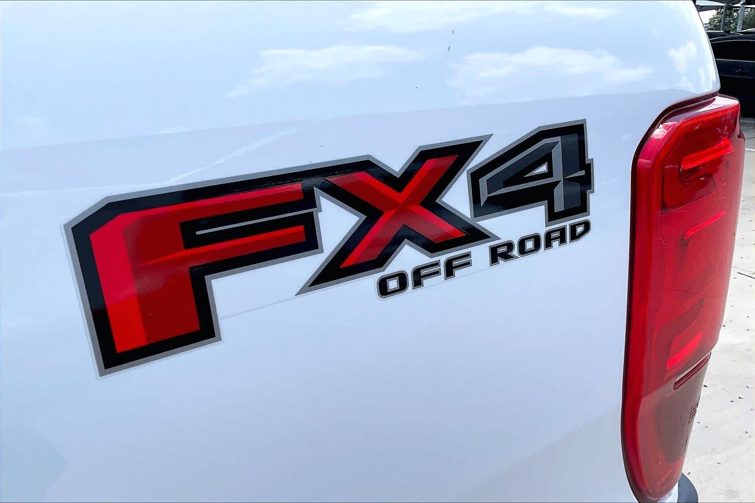 Used 2023 Oxford White Ford LARIAT image 31