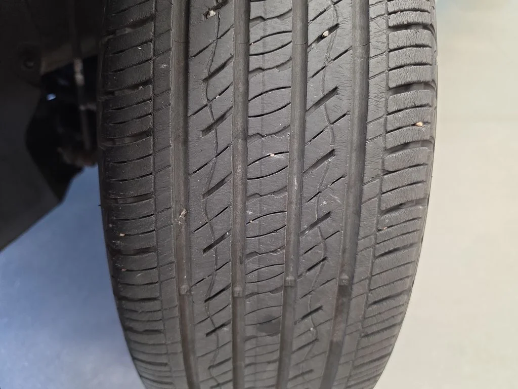 Certified Used 2022 White Kia LX image 36