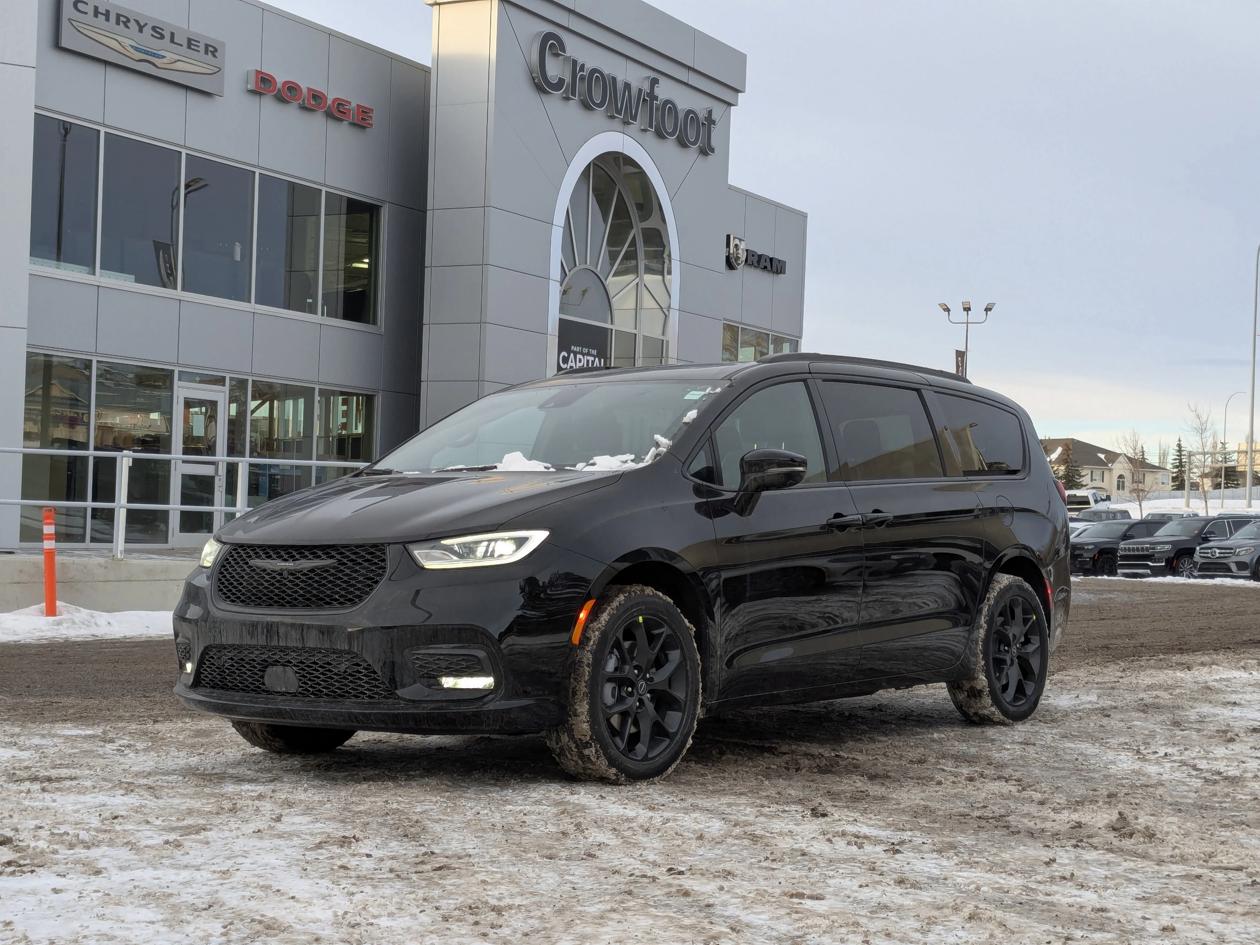 New 2026 Black Chrysler Limited AWD - - 360 Camera - Vented Seats - AWD System - Remote Start & tons more! image 1