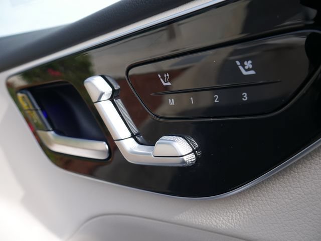 New 2026 Polar White Mercedes-Benz C 300 image 38