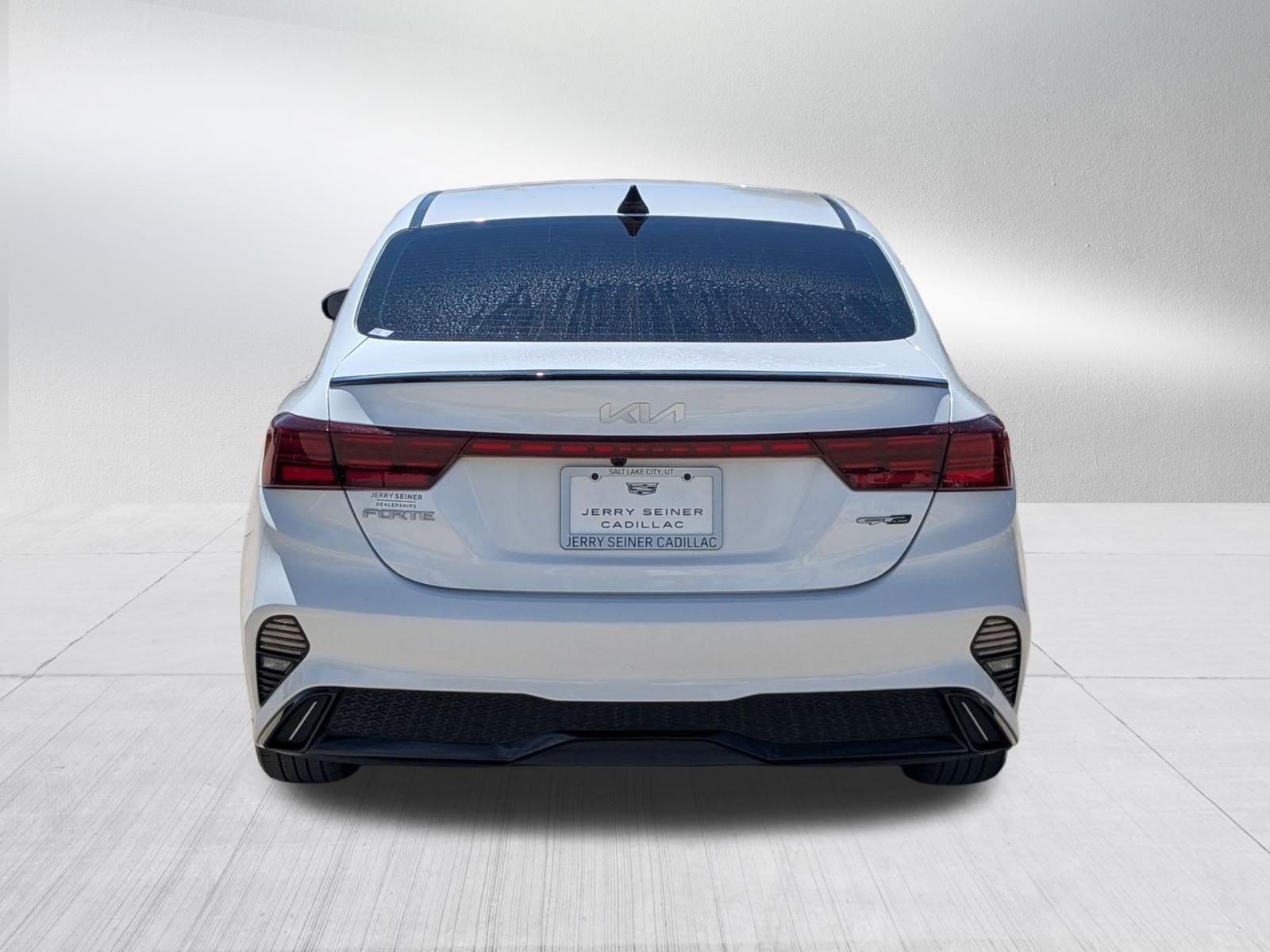 Used 2024 White Kia GT-Line image 4
