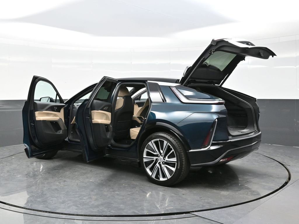 2025 Cadillac LYRIQ Luxury 3 - Photo 41