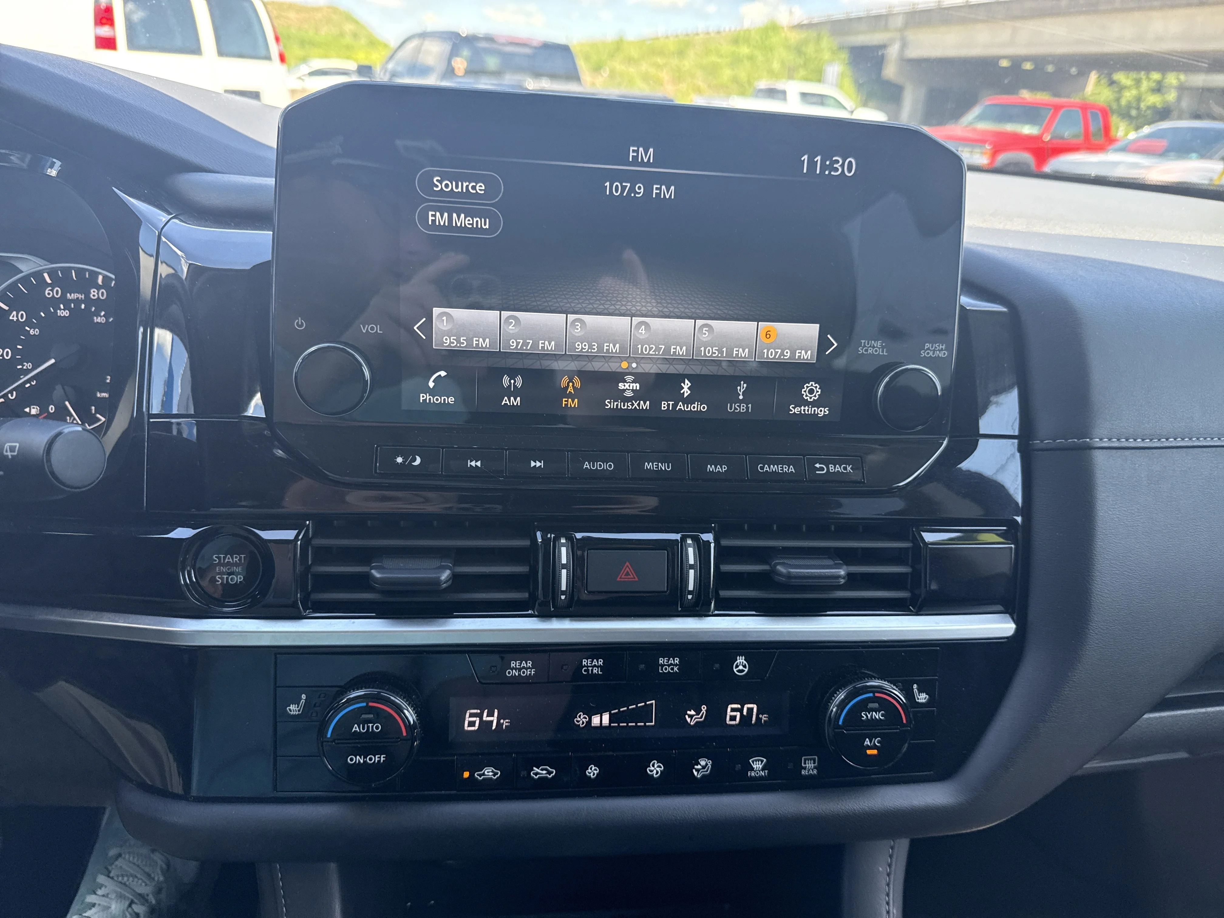 Used 2025 Super Black Nissan SL image 25