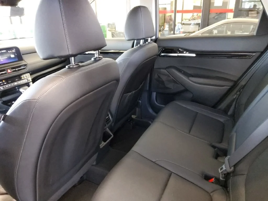 Used 2024 Gray Kia EX image 19
