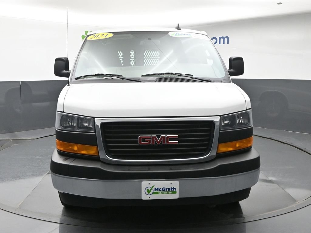 Used 2024 White GMC Work Van image 5
