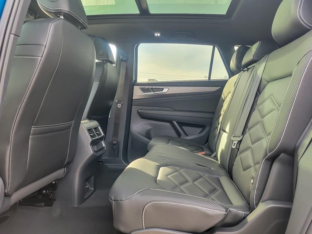 2026 Volkswagen Atlas Cross Sport SE w/Tech - Photo 10