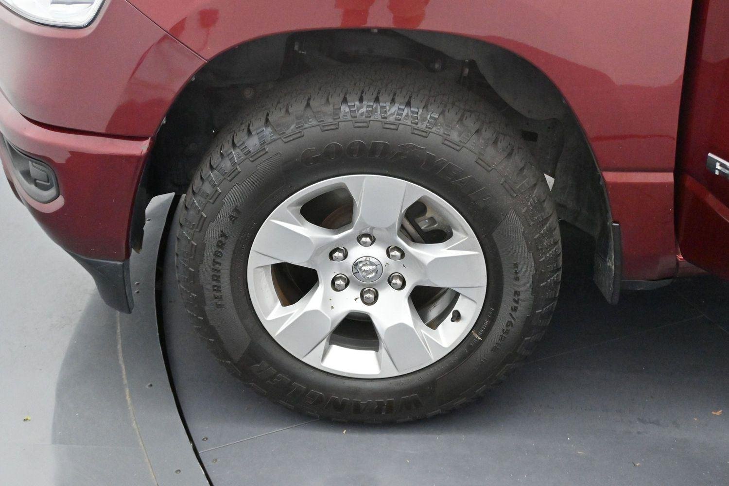 Used 2021 Delmonico Red Pearlcoat Ram Big Horn image 31