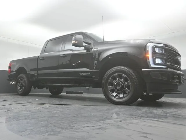 Used 2024 Agate Black Metallic Ford Lariat image 30