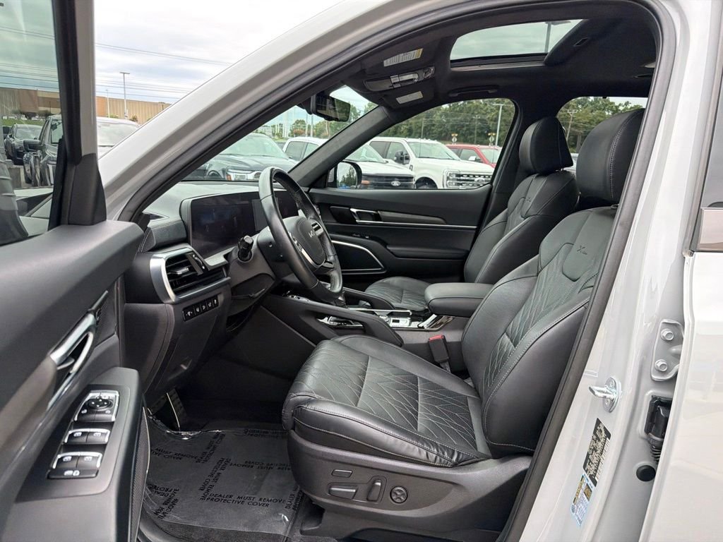 Used 2023 Wolf Gray Kia SX-Prestige X-Line image 11