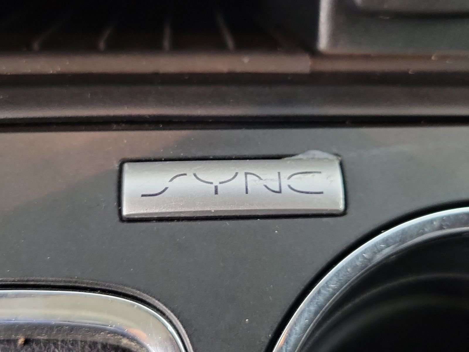 Used 2018 Gray Ford SEL image 21
