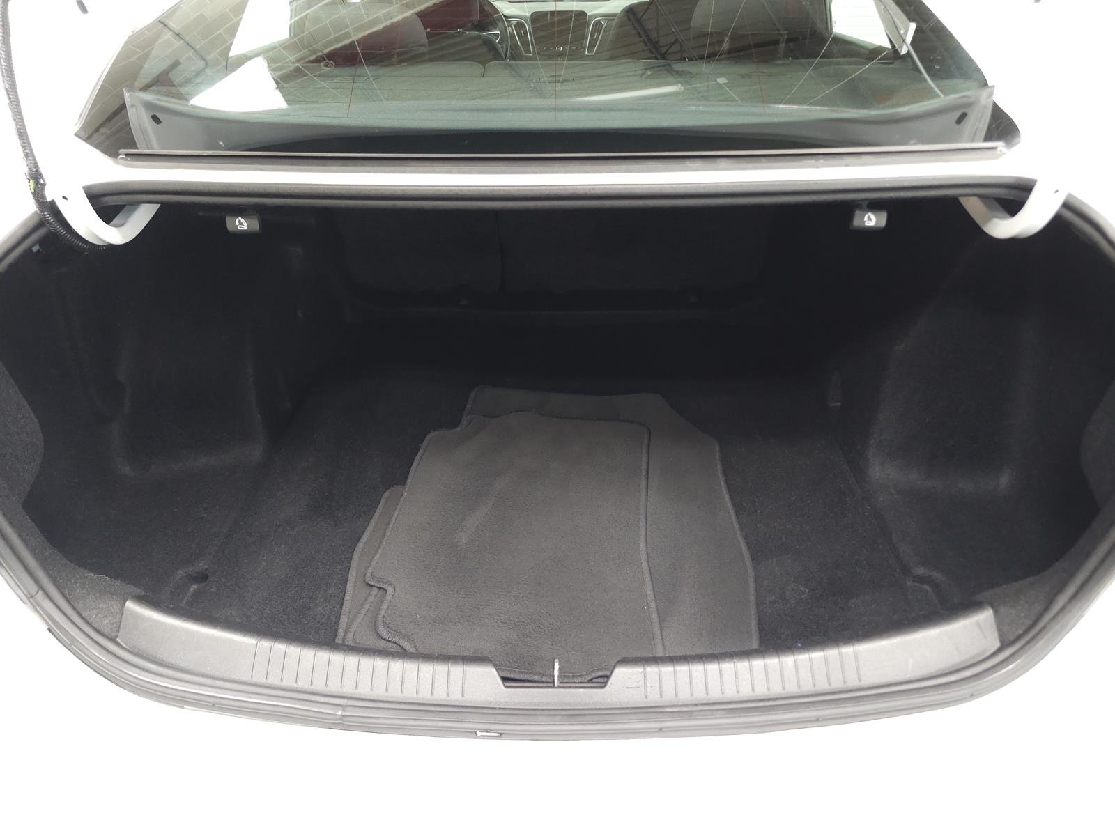 Used 2023 White Chevrolet LS image 9