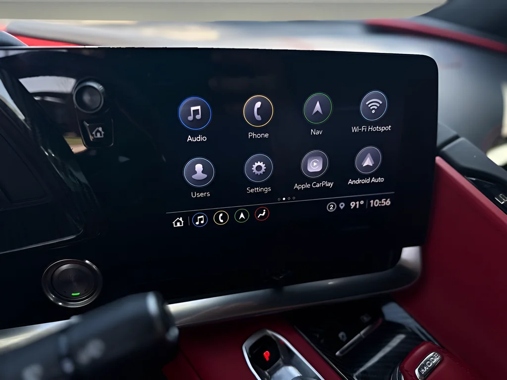 Used 2022 White Chevrolet Stingray image 12