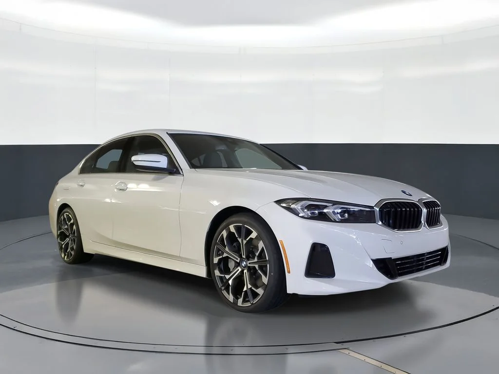 Used 2026 White BMW 330i image 2