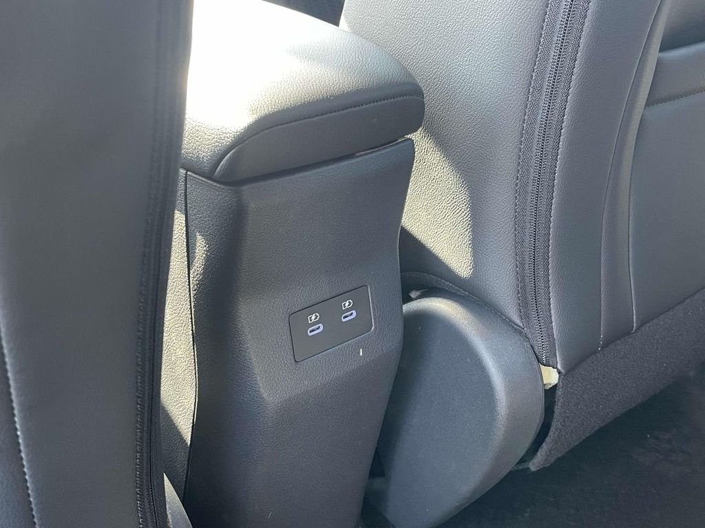 2025 Nissan Kicks SR - Photo 13