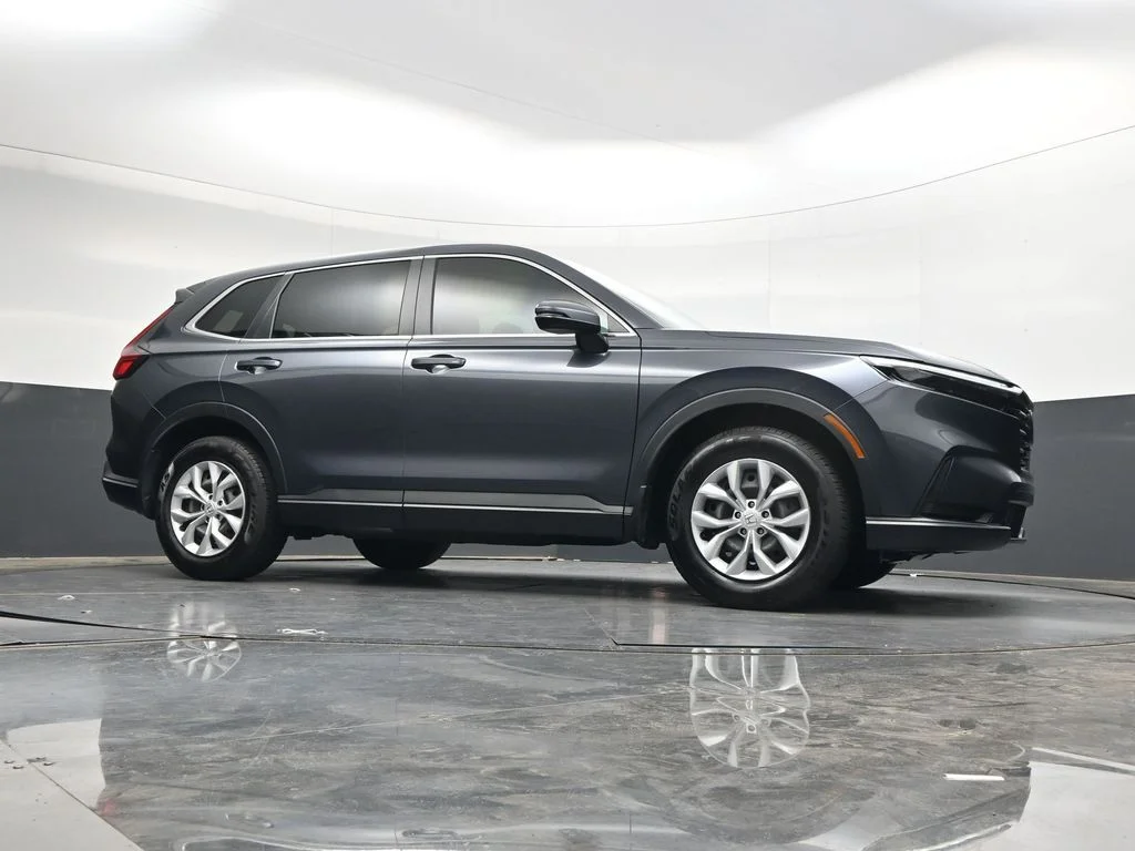 Used 2025 Meteorite Gray Metallic Honda LX image 41