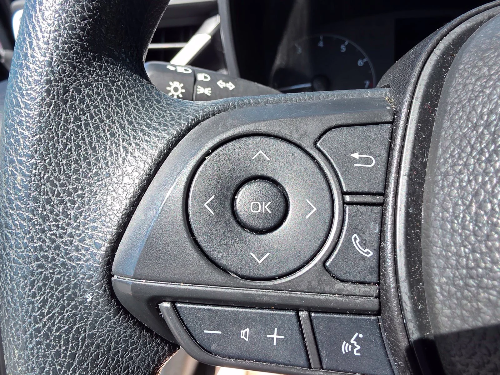 Used 2025 Black Toyota LE image 12