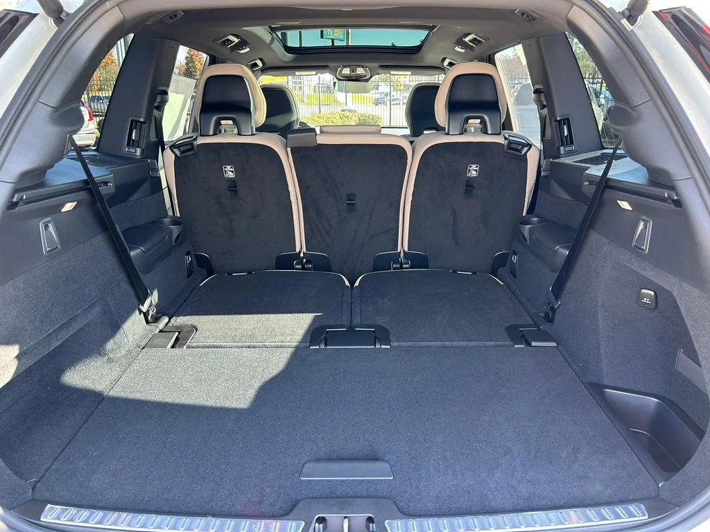 New 2026 Crystal White Volvo Plus image 16