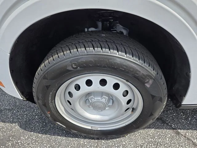 Used 2022 White Ford XL image 22