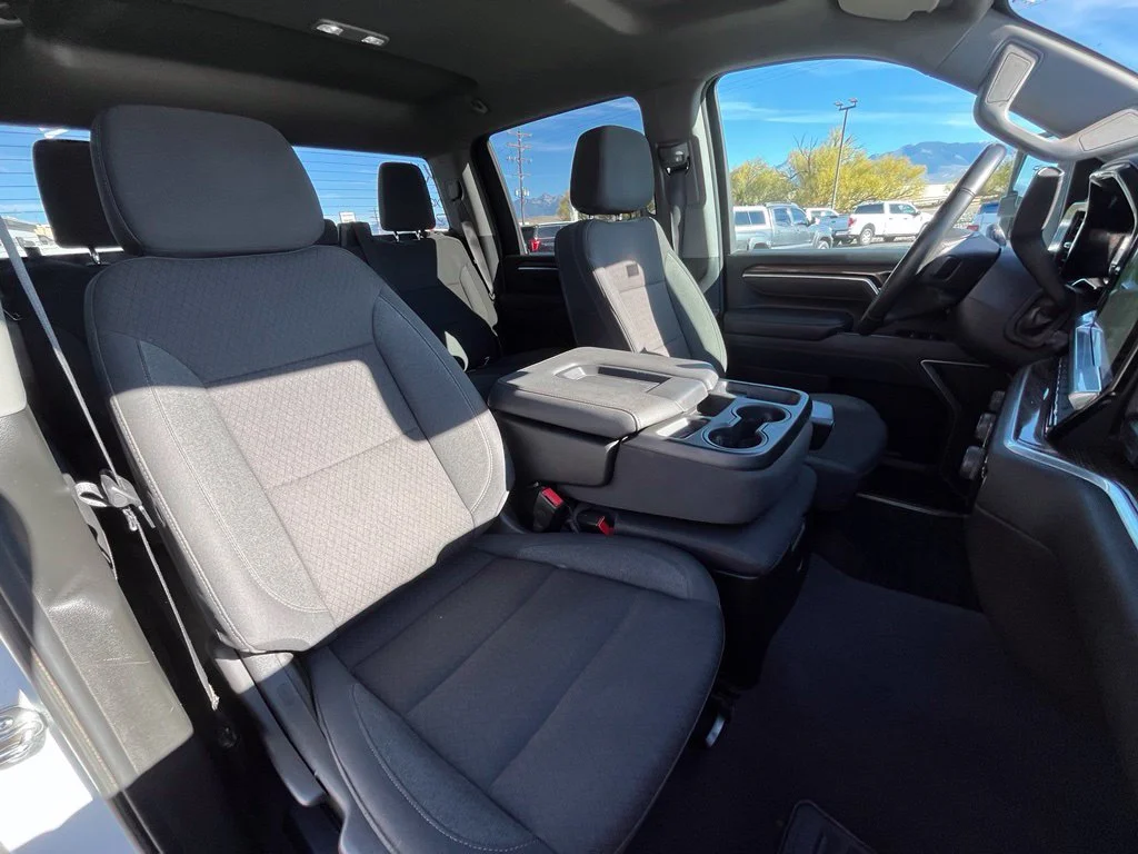 Used 2025 Summit White Chevrolet LT image 20