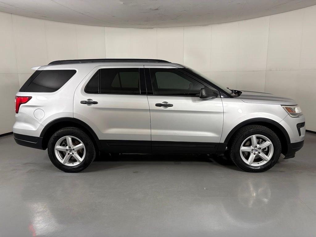 Used 2018 Silver Ford Base image 9