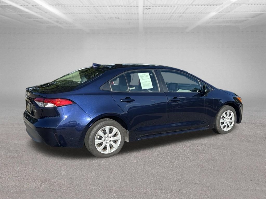Used 2024  Toyota LE image 7