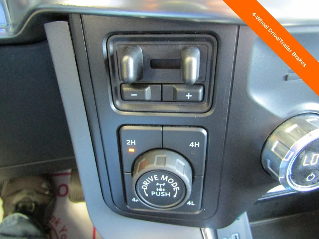 Used 2021 Gray Ford Lariat image 18