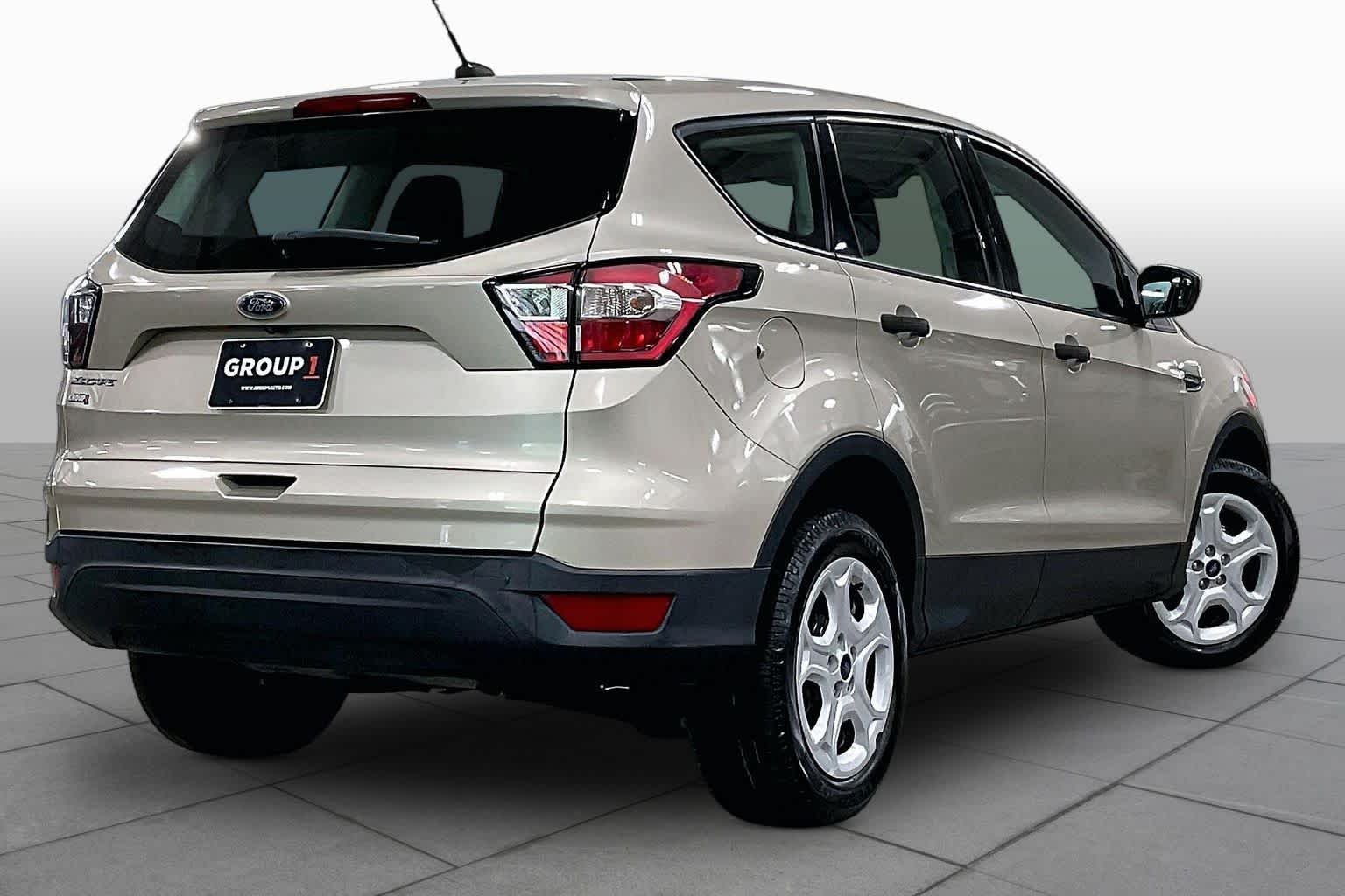 Used 2017 White Gold Metallic Ford S image 13