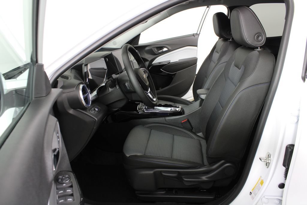 2026 Chevrolet Trax LT - Photo 20